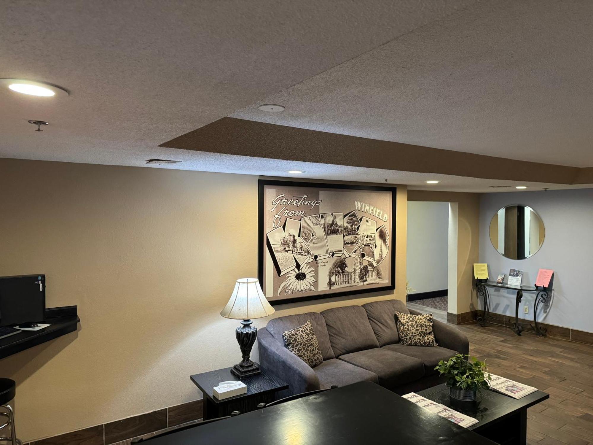 Hotel Super 8 By Wyndham Winfield-Quail Ridge Area Extérieur photo